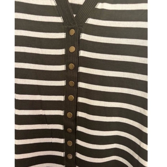 NEW Boutique Women's L Olive Green White Striped Button Front Cardigan Long Slv‎ - Picture 3 of 4